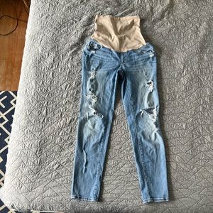 Distressed maternity jeans